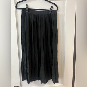 Argenti 100% Silk Pleated Skirt